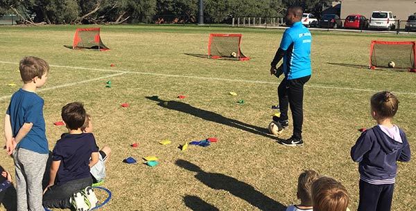 kids-soccer-training-proactivity-small